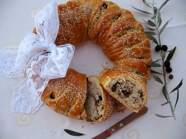 Маслинова пита венец