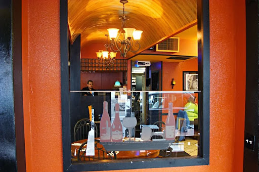 Nicholas Restaurant