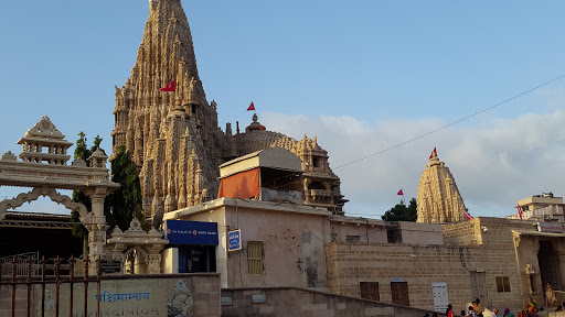 Shri Dwarikadheesh Ji Temple, Chaubiya Para Moholla, Dwarkadhish Ki Bjaria, Vishram Bazar Rd, Mathura, Uttar Pradesh 281001, India, Religious_Institution, state UP