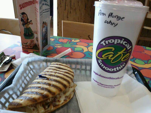 Juice Shop «Tropical Smoothie Cafe», reviews and photos, 50 Riverton Commons Plaza #20, Front Royal, VA 22630, USA