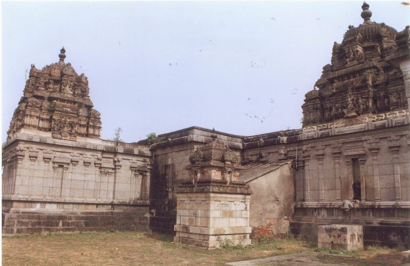 Sri Mahalakshminathar Temple, Tirunindriyur, Mayiladuthurai - 275 Shiva Temples