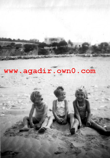شاطئ اكادير قبل وبعد الزلزال سنة 1960 Danielle