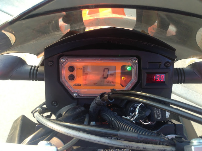 Voltmeter | Adventure Rider