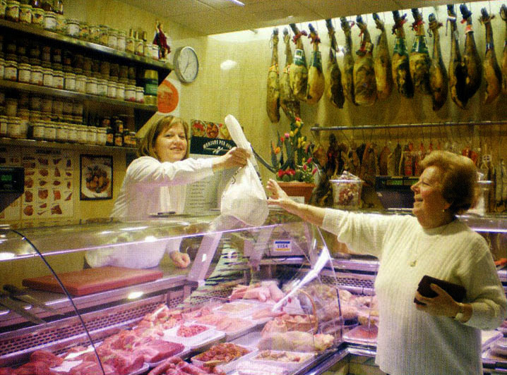 El Racó del Berguedà: La botiga es va inaugurar el dia 1 de juny de 2006