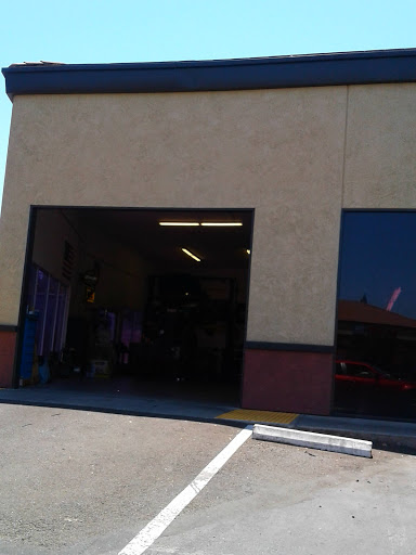 Transmission Shop «AAMCO Transmissions & Total Car Care», reviews and photos, 5948 Auburn Blvd, Citrus Heights, CA 95621, USA