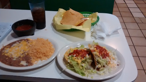 Mexican Restaurant «El Tarasco Mexican Food», reviews and photos, 210 Main St, El Segundo, CA 90245, USA