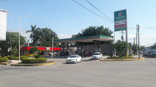 Gasolinera Pato Mojado, Pozo 13, Cazones, 93230 Poza Rica, Ver., México, Gasolinera | VER