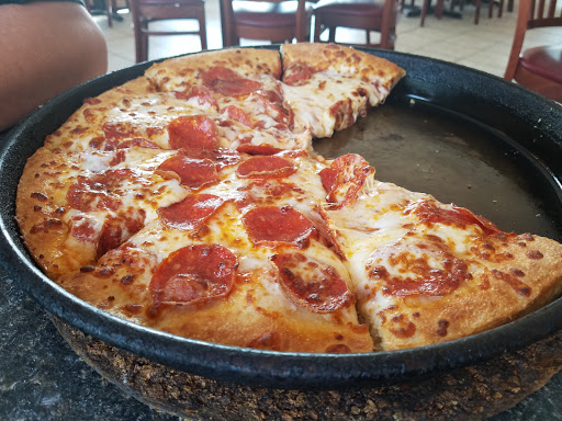 Pizza Restaurant «Pizza Hut», reviews and photos, 1398 Thompson Bridge Rd, Gainesville, GA 30501, USA