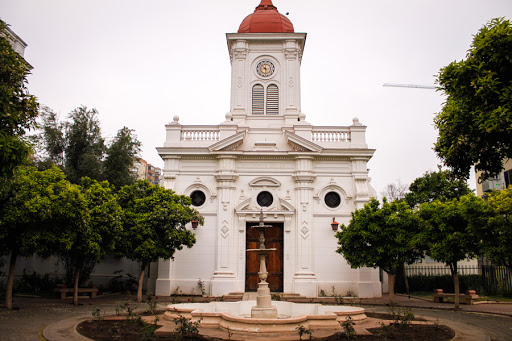 Parroquia Santa Lucrecia, Calle Placer 1417, Santiago, Región Metropolitana, Chile, Iglesia | Región Metropolitana de Santiago