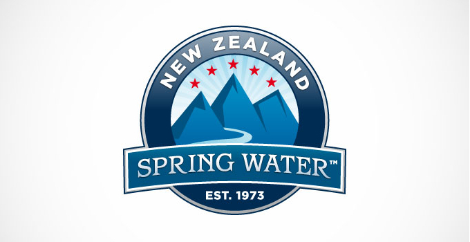 Logotipo da New Zealand Spring Water Company