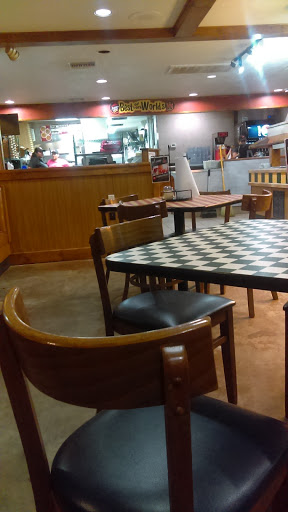 Pizza Restaurant «Pizza Hut», reviews and photos, 2120 S Staples St, Corpus Christi, TX 78404, USA