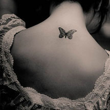 tattoo de borboleta na nuca