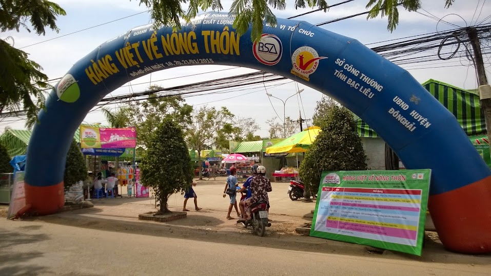 Đèn sạc Honjianda - Hàng Việt Về Nông Thôn 2015 - Tỉnh Bạc Liêu
