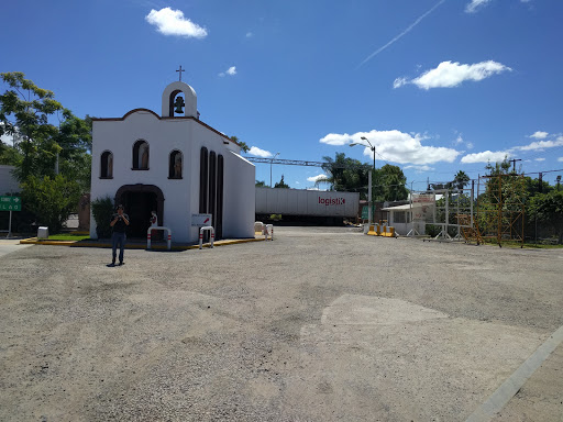 Parador San Ignacio, León Silao Kilómetro 10.5, Fraccionamiento Montebello, 37685 León, Gto., México, Gasolinera | GTO