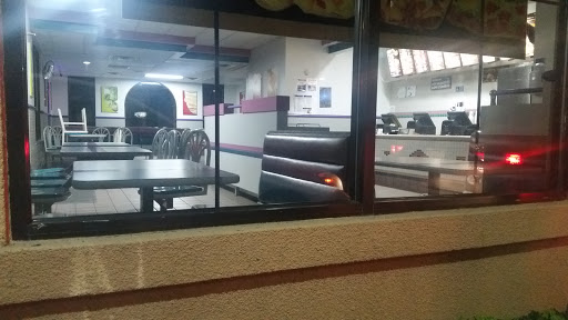 Mexican Restaurant «Taco Bell», reviews and photos, 406 E Washington St, Petaluma, CA 94952, USA
