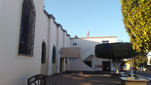 Parroquía de Nuestra Señora de Guadalupe, Bulevard Antonio Rosales S/N, Zona Centro, 81400 Guamúchil, Sin., México, Institución religiosa | SIN