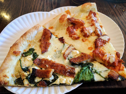 Pizza Restaurant «La Bella Roma Pizzeria», reviews and photos, 35 N Farview Ave, Paramus, NJ 07652, USA