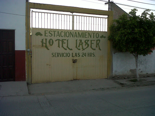 Hotel Laser, Pedro Antonio de los tos 6, San Antonio, 79400 Cerritos, S.L.P., México, Alojamiento en interiores | SLP