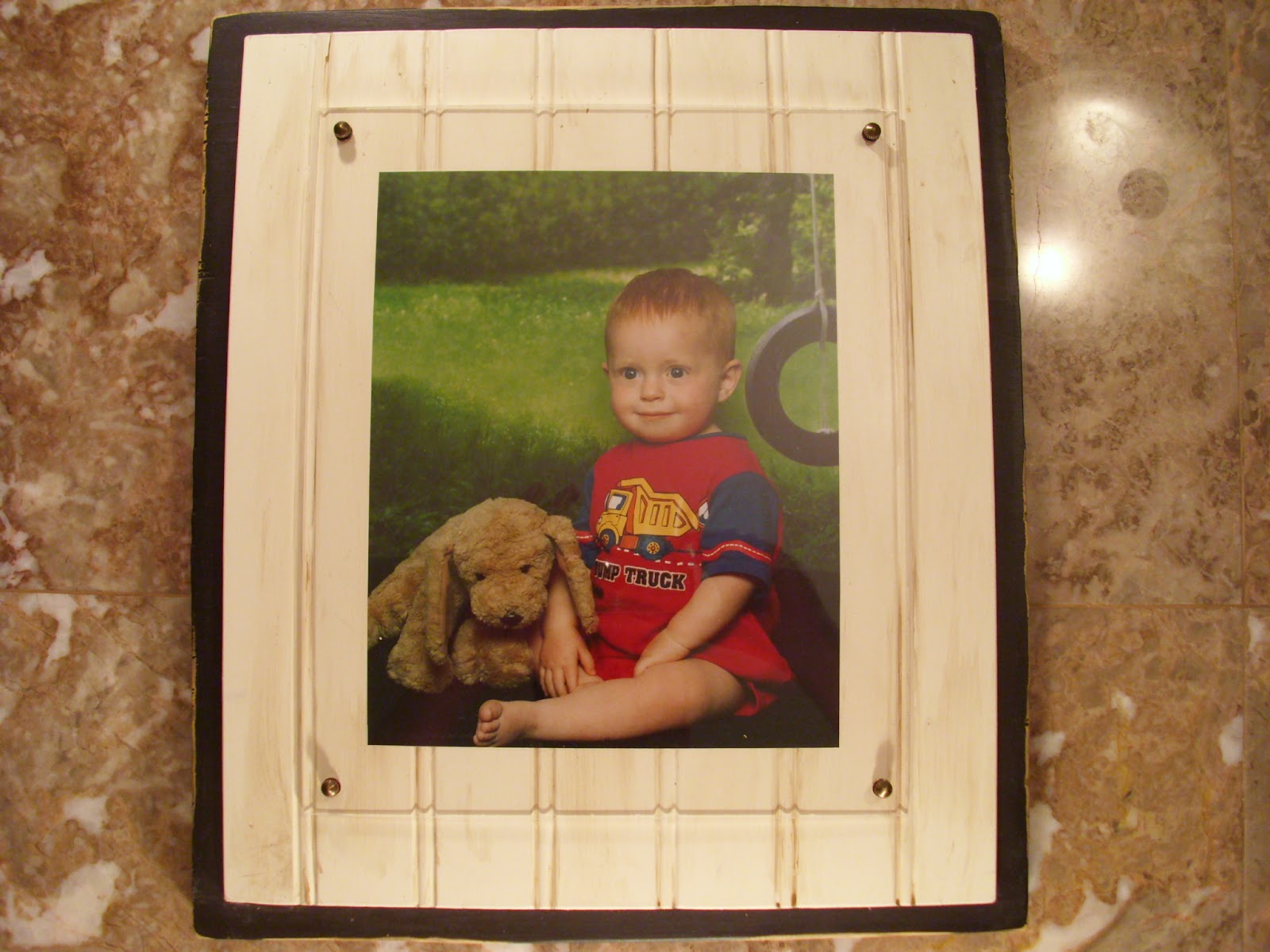8x10 Classic Beadboard Picture Frame - Kat Design & Decor ...