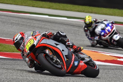 ALVARO BAUTISTA PORTA LA SUA APRILIA RS-GP AL QUINDICESIMO POSTO ALVARO BAUTISTA PORTA LA SUA APRILIA RS-GP AL QUINDICESIMO POSTO