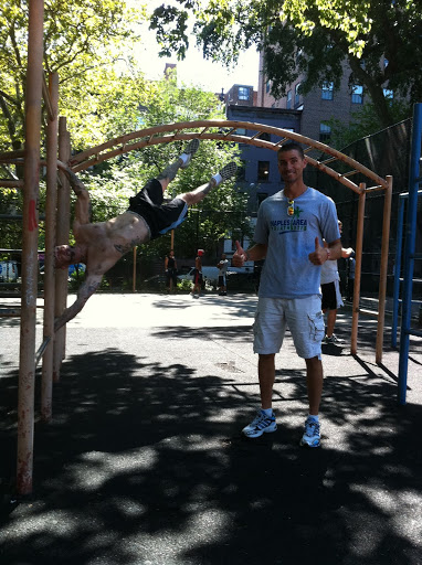 Bodyweight exercise / L-sitting across the world IMG_1503