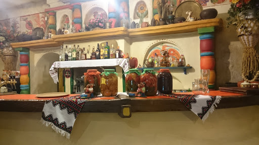 Пузата хата