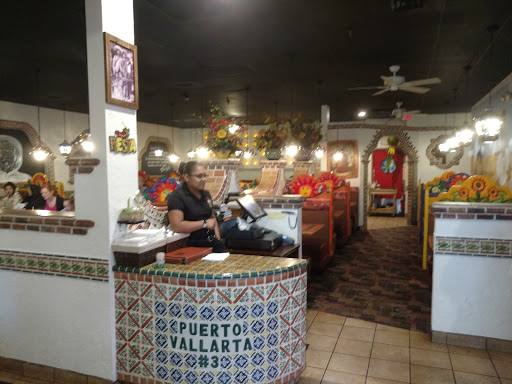 Mexican Restaurant «Puerto Vallarta», reviews and photos, 200 E Main St #4, Middletown, CT 06457, USA
