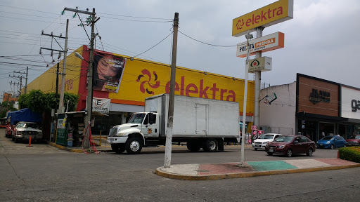 Elektra Poza Rica 1 Obrera, Calle 2 Ote, Obrera, 93260 Poza Rica, Ver., México, Tienda de electrodomésticos | VER