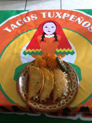 Tacos Tuxpeños Don Rafa, Calle Andrés Quintana Roo 1397, Josefa Ortiz de Domínguez, 28048 Colima, Col., México, Restaurante de comida para llevar | COL
