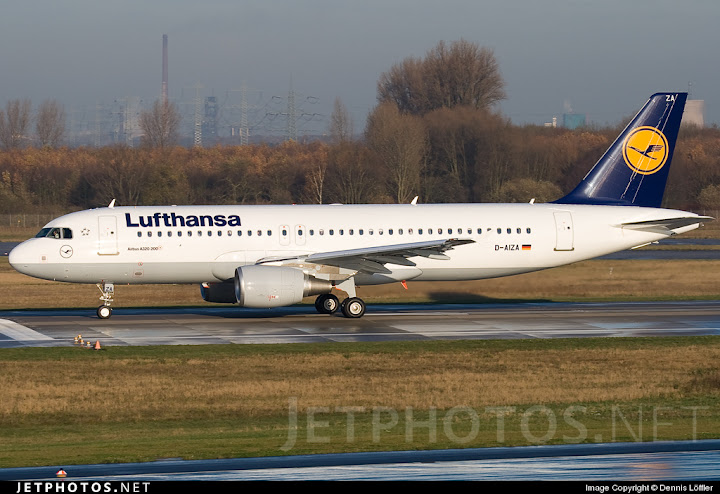 Avião da Lufthansa faz pouso de emergência 48203_1258823238