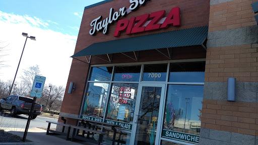 Pizza Restaurant «Taylor Street Pizza», reviews and photos, 7000 Huntley Rd, Carpentersville, IL 60110, USA