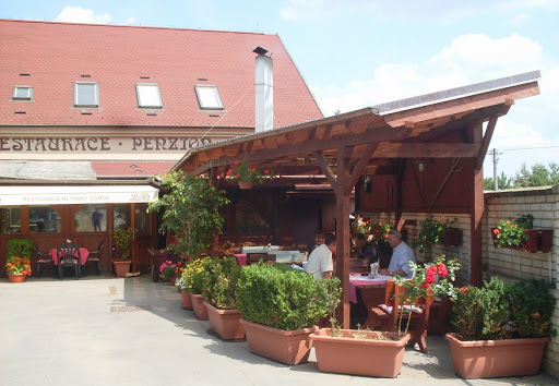Restaurace, pizzerie a penzion Mlýnský Domov