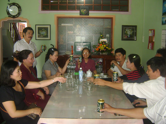 Hoạt động của 87TưNghĩa nhân ngày Nhà giáo Việt Nam 20/11/2012  DSC00459
