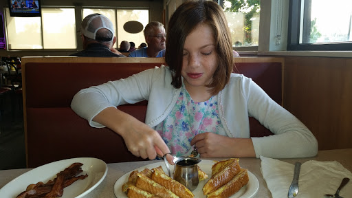 Brunch Restaurant «City Limits Diner and Pancake House», reviews and photos, 114 W Logan St, Tecumseh, MI 49286, USA