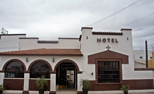 Hotel Gran Via, Presidente Carranza 216, Zona Centro, 25600 Frontera, Coah., México, Alojamiento en interiores | TAB