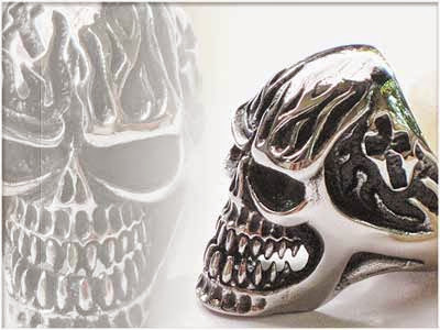 cincin tengkorak romancouple