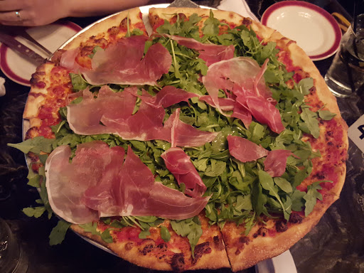 Pizza Restaurant «Luna Pizzeria», reviews and photos, 3435 Kirby Dr, Houston, TX 77098, USA