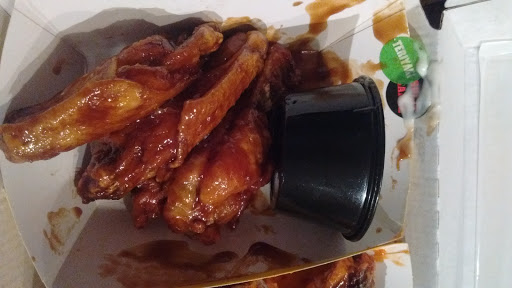 Chicken Wings Restaurant «Buffalo Wild Wings», reviews and photos, 23 Pine Lake Ave, La Porte, IN 46350, USA
