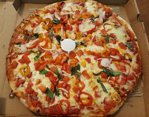 Pizza Restaurant «Round Table Pizza», reviews and photos, 2810 E St, Eureka, CA 95501, USA