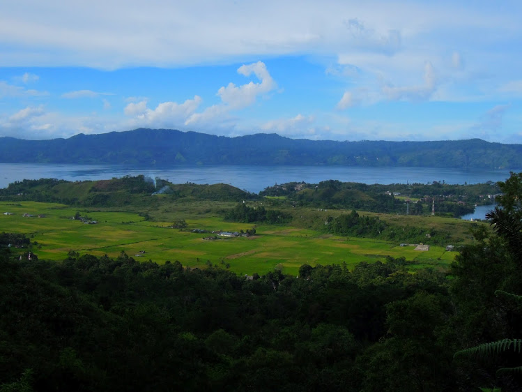 Озеро Тоба и полуостров Самосир, Суматра