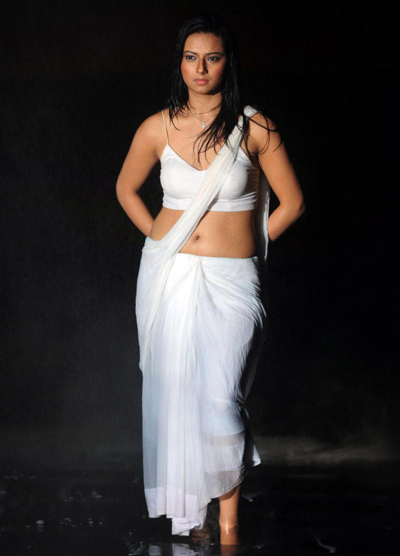 Telugu Ammayilu Prema Sex - cinegalleri: Isha Chawla Hot Wet Red Saree Stills @ Prema Kavali Movie
