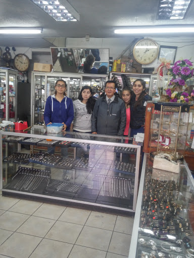 Relojeria y Joyería Chevron, Manuel Bulnes 279, Temuco, IX Región, Chile, Tienda de accesorios de moda | Araucanía