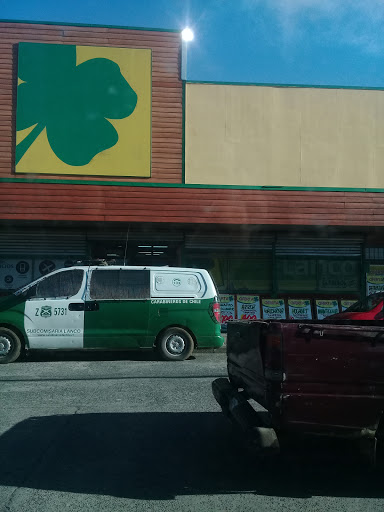 Supermercado El Trebol, Libertad 134, Lanco, Región de los Ríos, Chile, Tienda de alimentos | Los Ríos