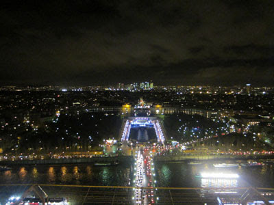 París y Versalles bajo la lluvia (19-23 diciembre 2012) - Blogs de Francia - Día 2. Cementerio de Peré Lachaise, itinerario por el centro y Torre Eiffel. (14)
