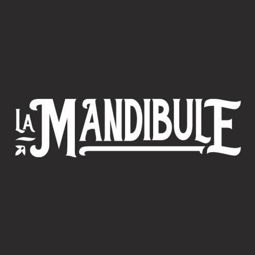La Mandibule logo