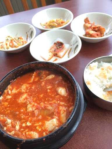 Korean Restaurant «Kimchi Tofu House», reviews and photos, 307 SE Oak St, Minneapolis, MN 55414, USA