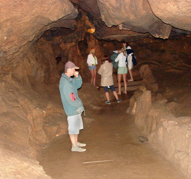 Экскурсия в Красной пещере