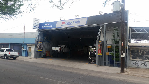 Llaisa Auto Servicio, Calz. Castellón 2036, Hidalgo, 21389 Mexicali, B.C., México, Servicio de alineación de ruedas | BC