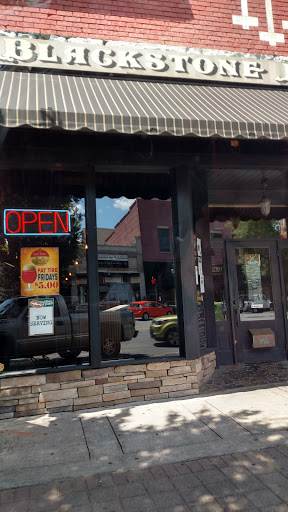 Pizza Restaurant «BLACKSTONE PUB & EATERY», reviews and photos, 525 Broad St, Gadsden, AL 35901, USA