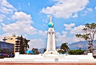 Resultado de imagen para el salvador del mundo monumento